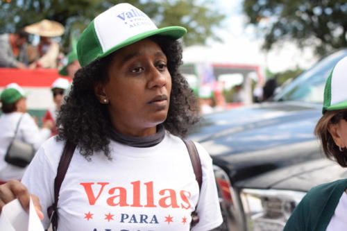 Vallas